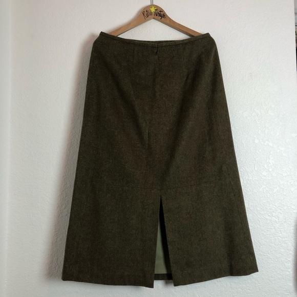 ๐ Banana Republic ๐ 100% Wool Blazer & Skirt Set - Picture 8 of 14